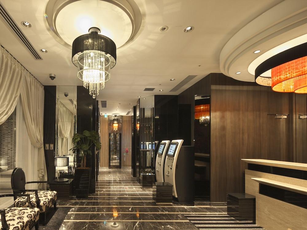 Apa Hotel Higashi Shinjuku Ekimae Токио Экстерьер фото
