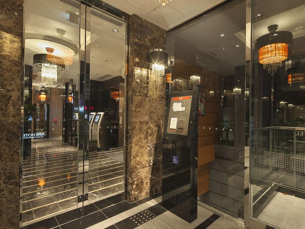 Apa Hotel Higashi Shinjuku Ekimae Токио Экстерьер фото