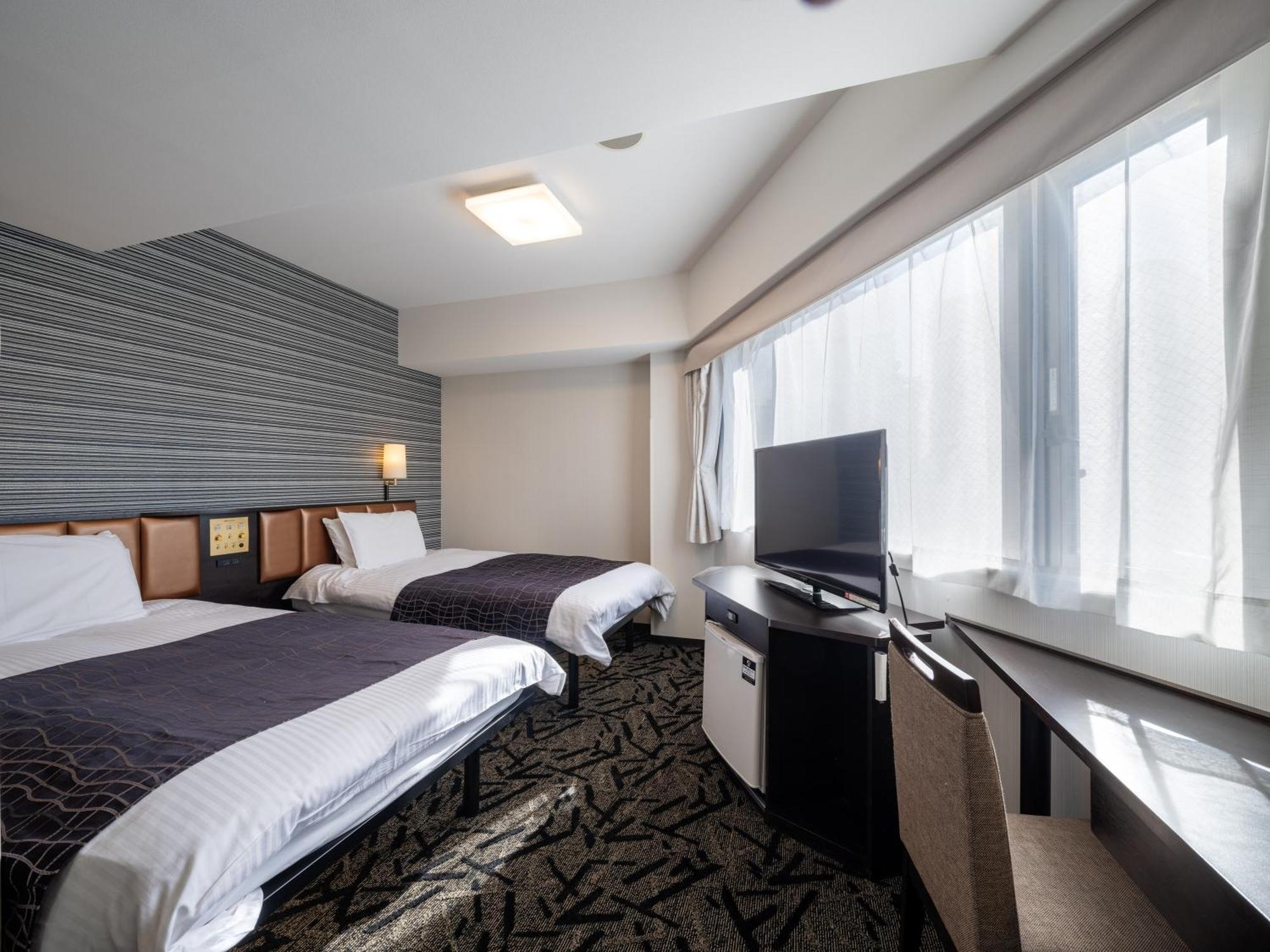 Apa Hotel Higashi Shinjuku Ekimae Токио Экстерьер фото